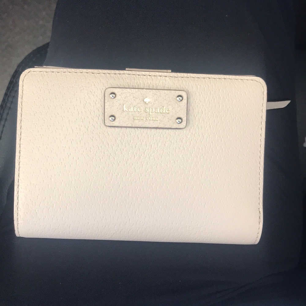 Kate Spade Wallet ♠️